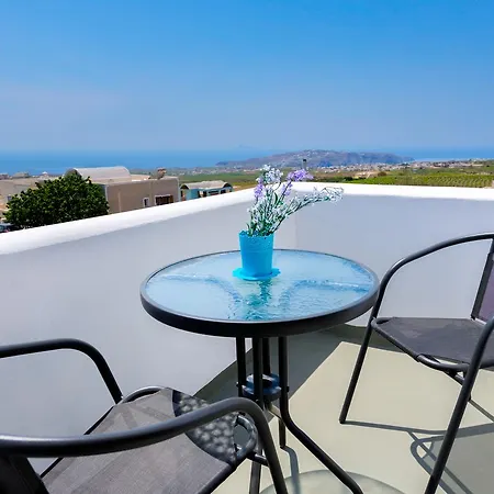 Anthelea Santorini 住宿加早餐酒店 Pýrgos