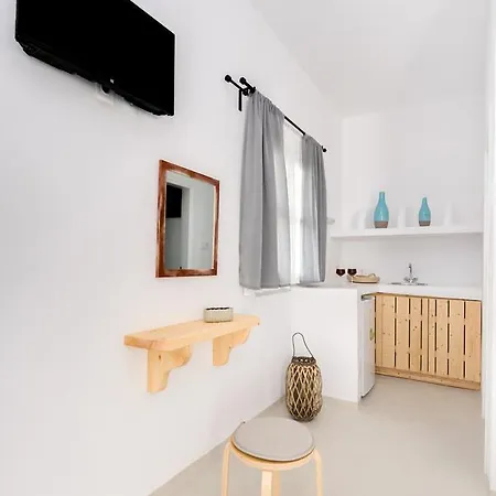 Couette-café Anthelea Santorini 3*